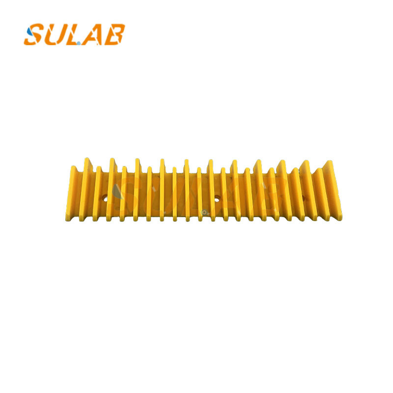 Yellow Plastic Step Demarcation Strip Escalator Spare Parts SCS 319900 319901 319902